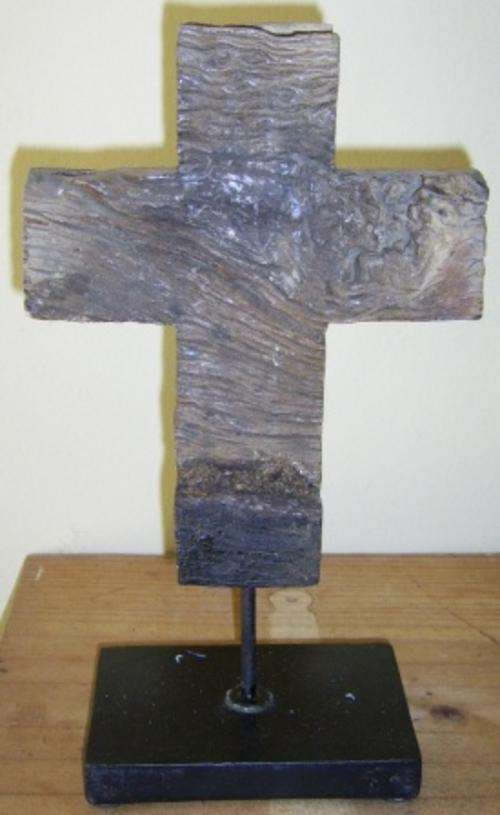 WOODEN CROSS