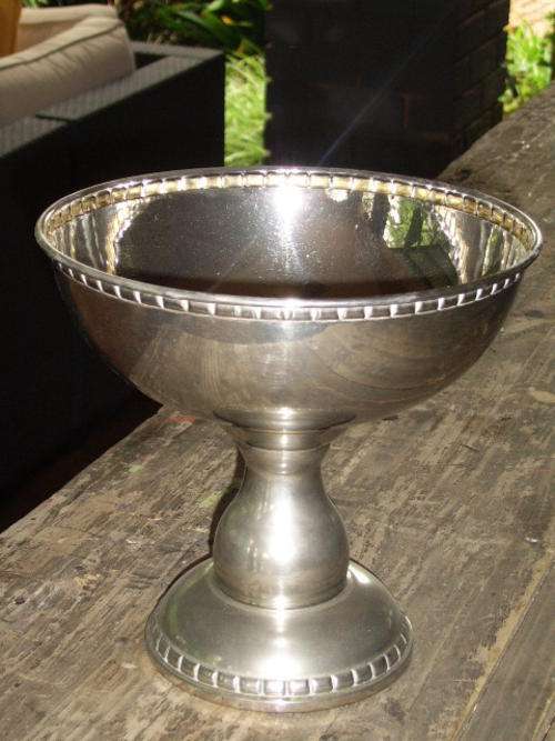 SILVER COLOURED ROSE BOWL