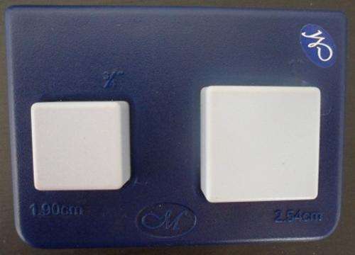 Scrapbooking - Creative Memories - Square Punch (2 sizes in one) - joy999