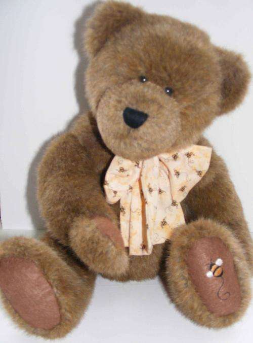 Boyds Collectable Bear: BUMBLY B BEAR