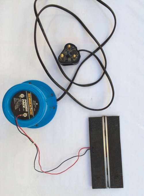 Scalextric / Slot car tyre truing tool