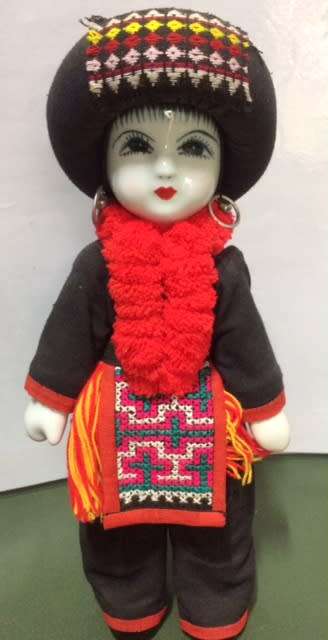DOLLS - SEE PICS of this LARGE COLLECTION of 10 DOLLS @ a LOW START PRICE