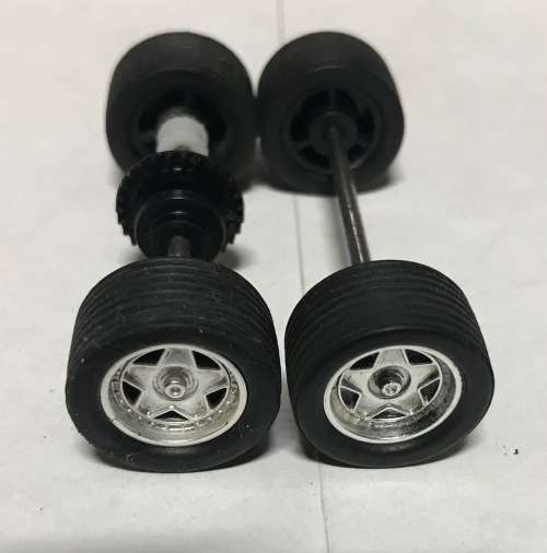 Scalextric Ferrari F40 wheel set