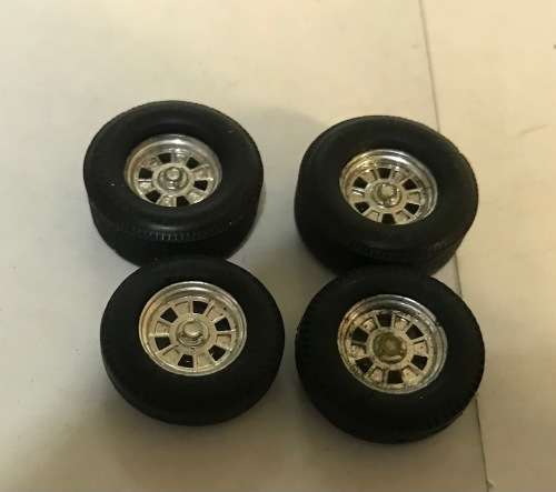 Scalextric Offenhauser wheels and tyres
