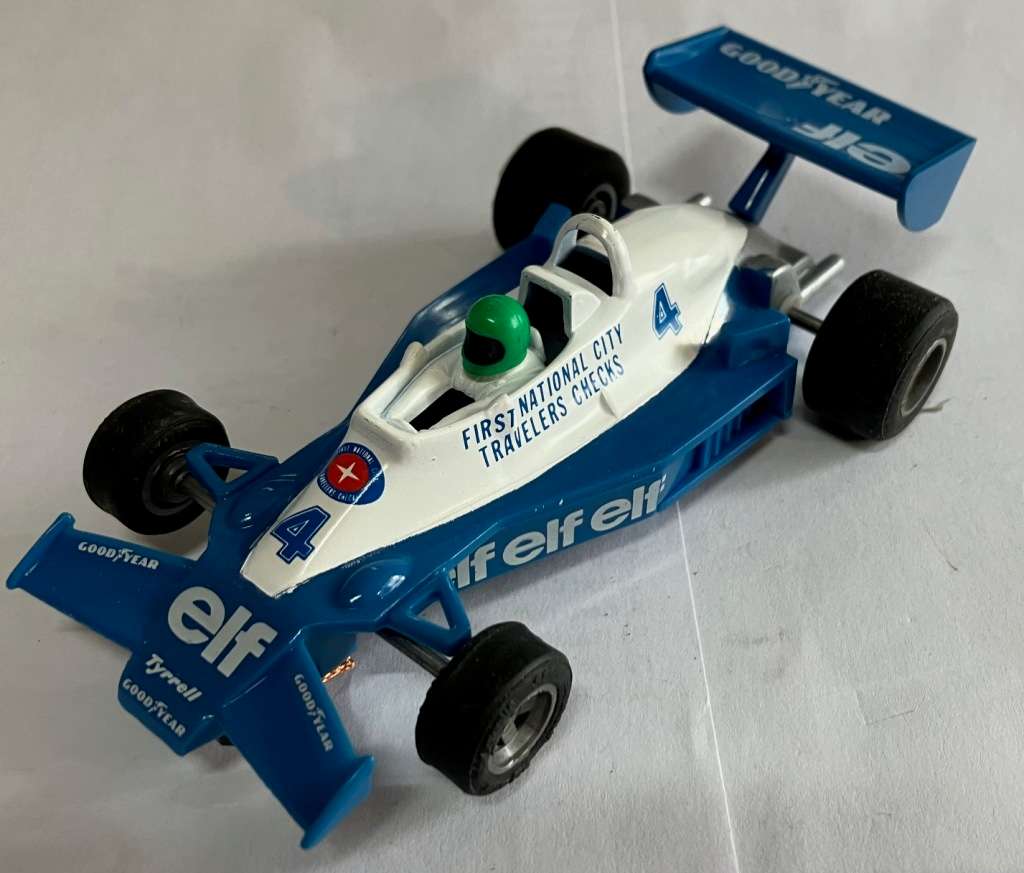 R1 - Scalextric Tyrrell 008