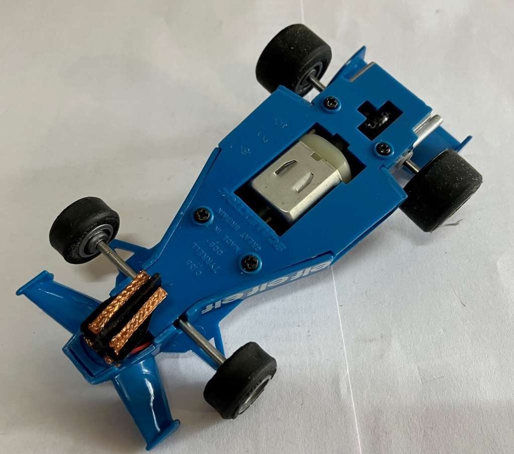 R1 - Scalextric Tyrrell 008