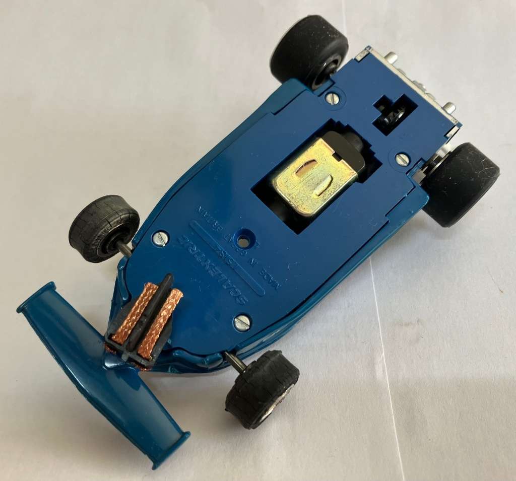 CHRISTMAS IN JUNE - Scalextric Ferrari 312 - BLUE