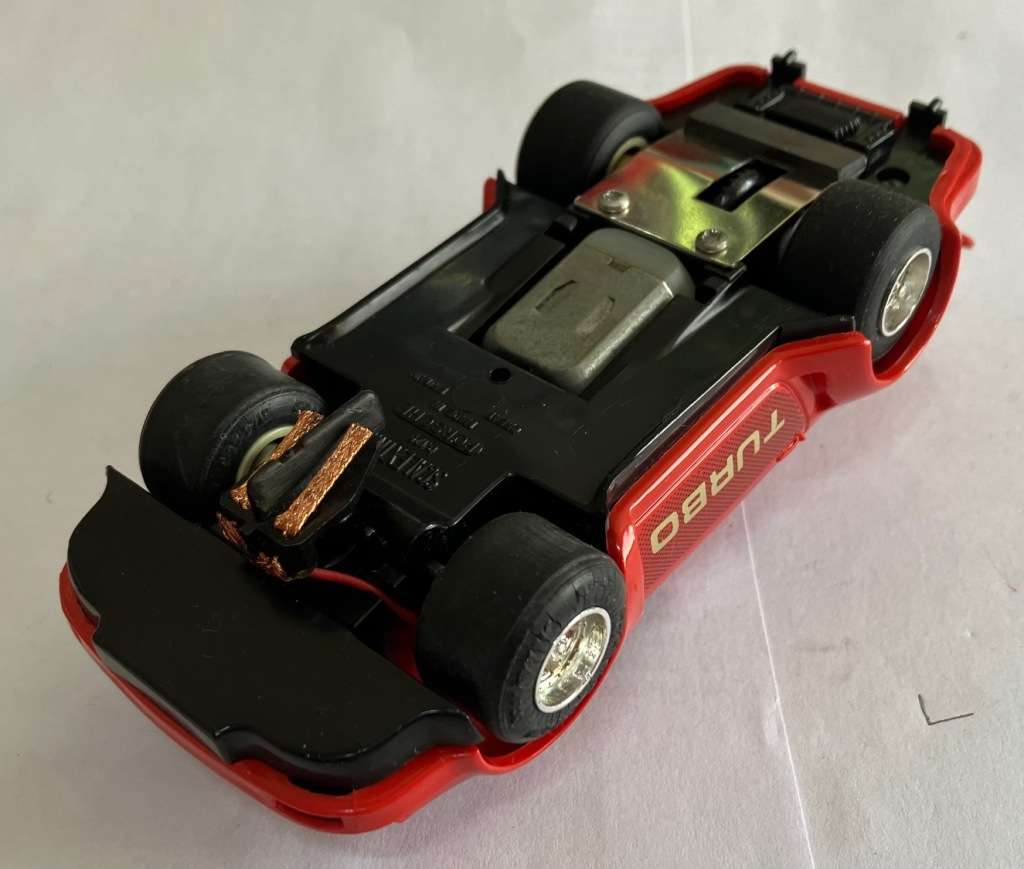 Scalextric Porsche 935 - Red with working lights