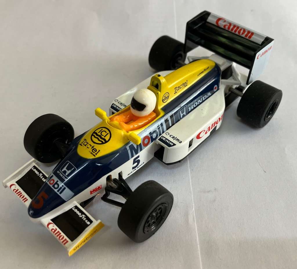 Scalextric Williams FW11 no 5 - Nigel Mansell (yellow mirrors)