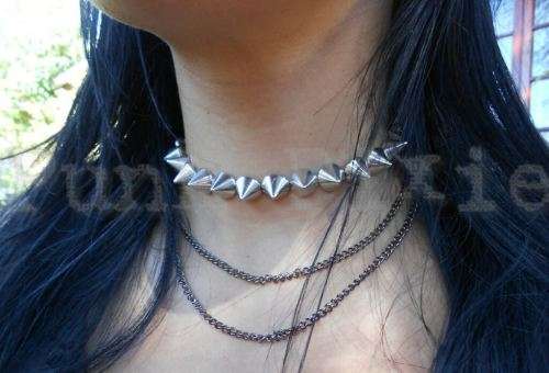 punk / gothic spike and chain choker