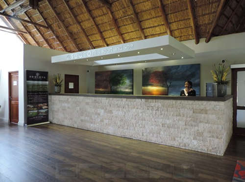 SEASONS SPORTS AND SPA ( NORTH WEST) : 3 Bedroom units sleeping 8 : 29th April - 3rd May 2019