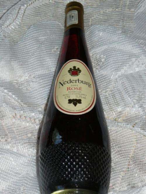 !!!COLLECTORS!!! ADD THIS ONE! CERTIFIED -NEDERBURG ROSE 2001!!!