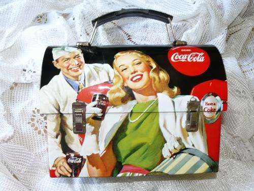 *** COLLECTORS!!! - VINTAGE STYLE PRETTY PRETTY COCA COLA TIN BOX ***