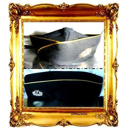 *****SA NAVY OFFICER'S SIDE CAP WITH metal BADGE - AS NEW CONDITION*****