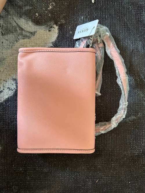 Guess - Holy Springs Crossbody Bag - Pink