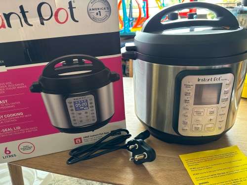 Instant Pot Duo Plus 9-in-1 Smart Pressure Cooker (6L) (Brand New)