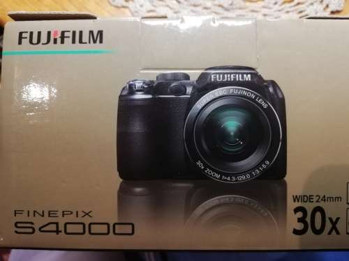 Fujifilm Finepix S4000 camera