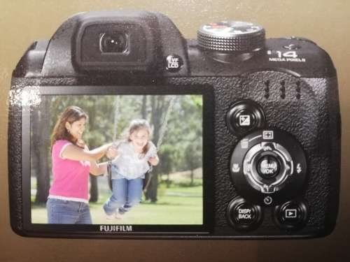 Fujifilm Finepix S4000 camera