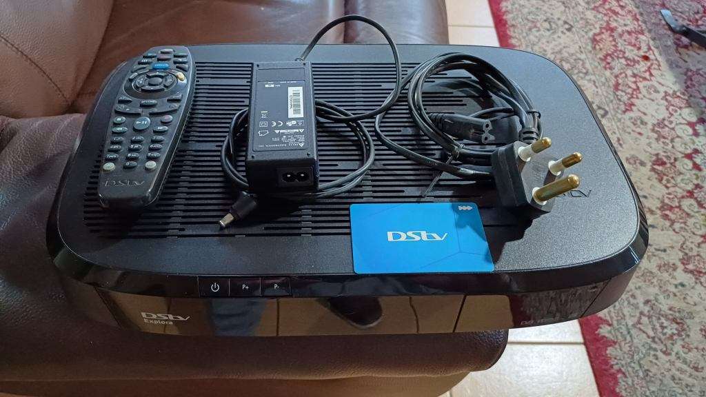 DStv explora decorder  model DPS5001IMC (Pace)