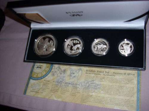 Wildlife Proof Set Hunters of Africa. African Wild Dog. The Painted Dog