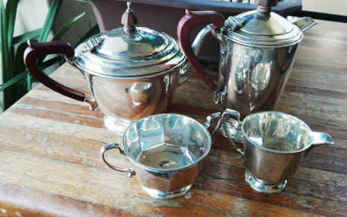 STERLING SILVER TEA AND COFFEE SET.