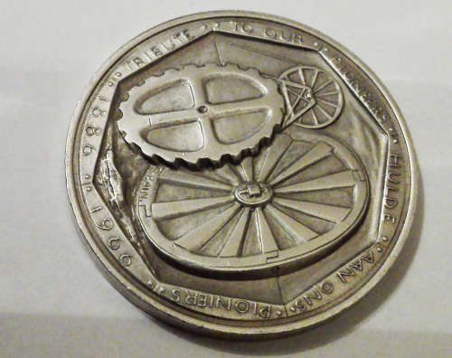 JOHANNESBURG PIONEER SILVER MEDALLION