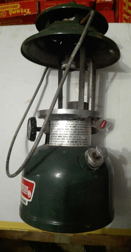 VINTAGE COLEMAN LAMP.