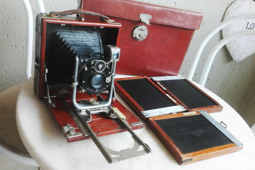 E WUNSCH CAMERA. ANTIQUE EARLY 1900's.