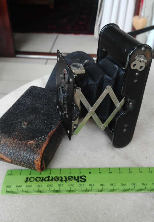 KODAK VEST POCKET SOLDIERS CAMERA. EARLY 1900;s