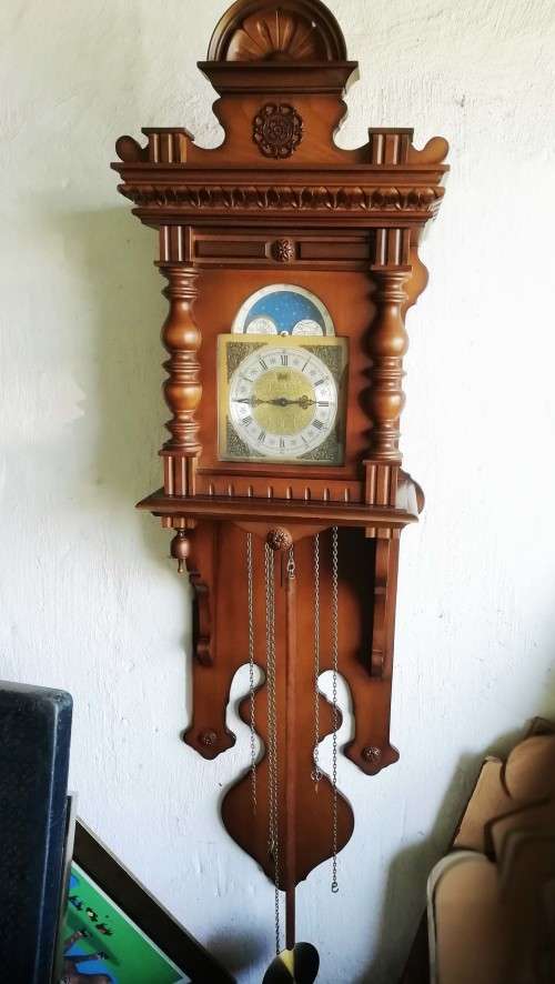 ''WALT'' WALL CLOCK..MADE IN ITALY.