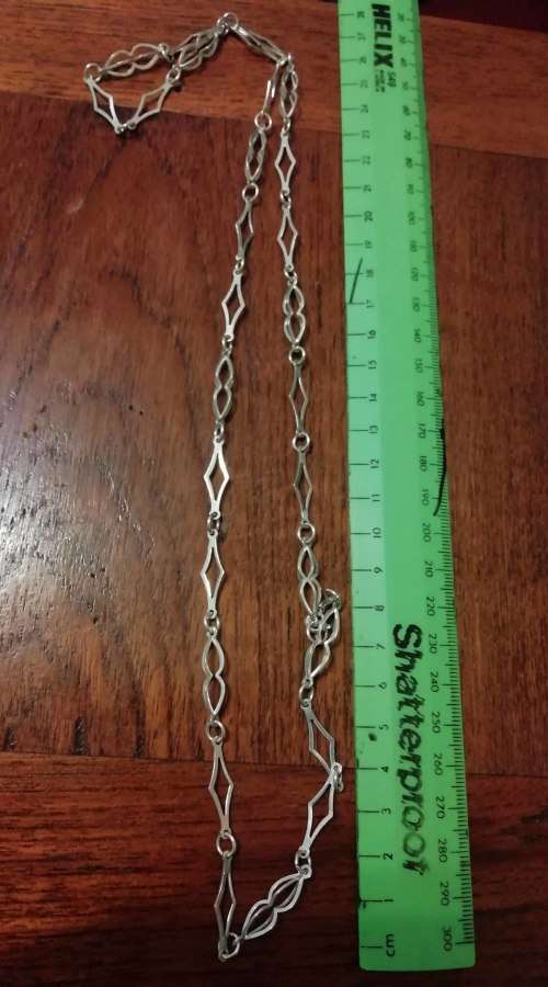 STERLING SILVER CHAIN.