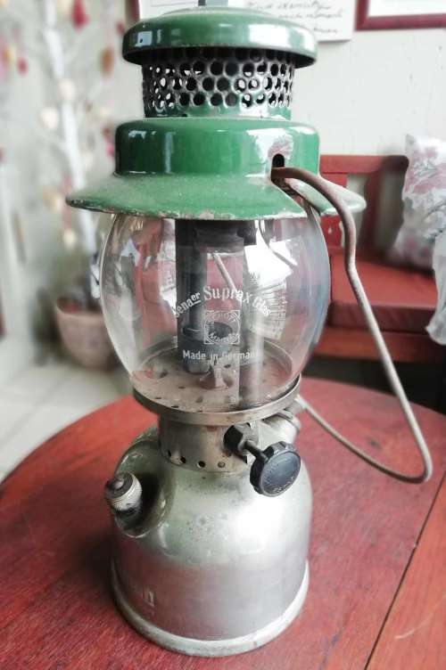 VINTAGE COLEMAN LAMP. MODEL 249 SCOUT.