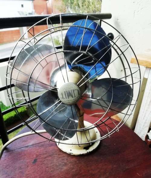VERY RARE ANTIQUE  LIMIT 1950s FAN. MADE IN ENGLAND.