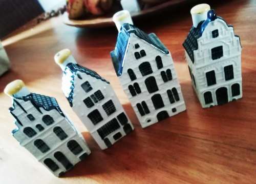 K L M COLLECTIBLES. BOLS BRANDY HOUSES.