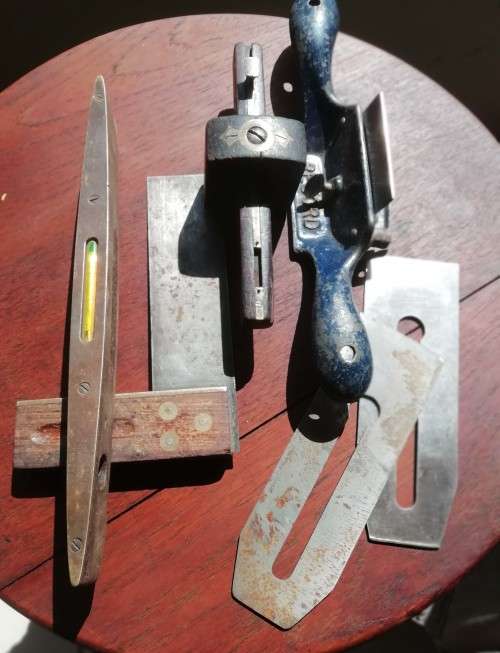 COLLECTION OF VINTAGE TOOLS.