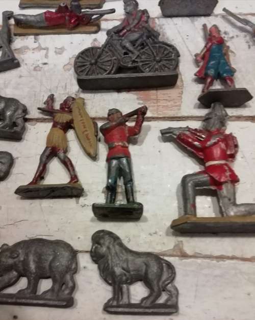 COLLECTION OF LEAD TOYS.