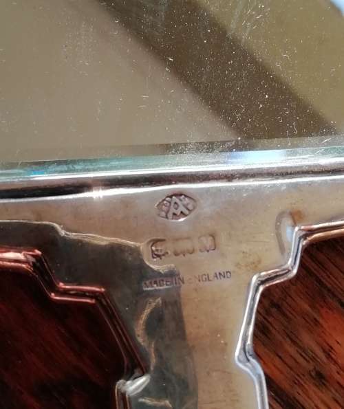 SILVER MIRROR AND CHRYSTEL GLASS CONTAINER WITH SILVER RIM.