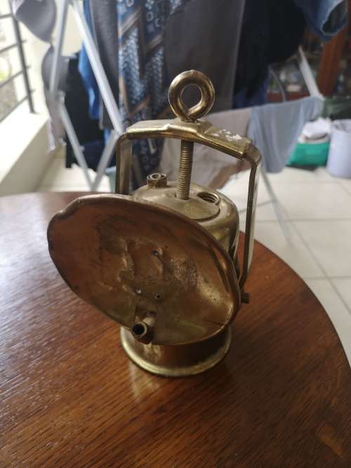 MINER`S CARBIDE LAMP. ANTIQUE.