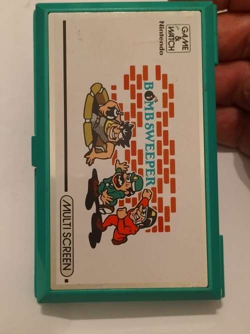 NINTENDO BOMB SWEEPER. GAME AND WATCH.