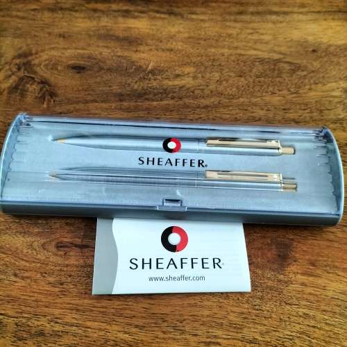 SHEAFFER PEN AND PENCIL SET. MINT CONDITION.