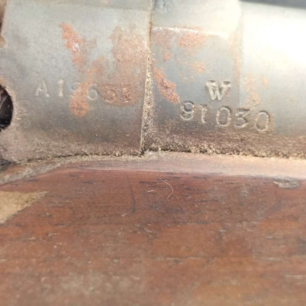 BARN FIND. DE-ACTIVATED .303, AND MARTINI HENRY.