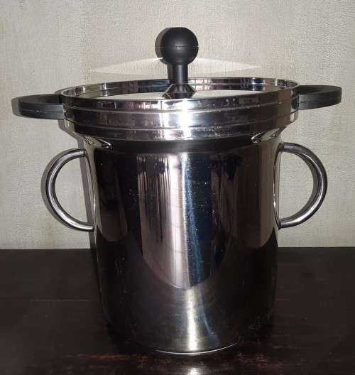 Alessi Multi-Pot pasta set designed by Massimo Morozzi