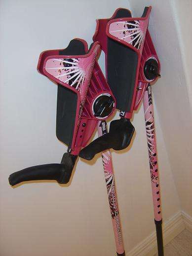 Pink Smartcrutches crutches for your boken leg