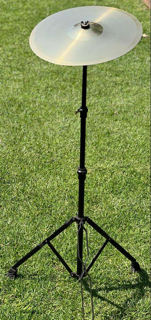 Drums - Darestone 5-Piece Rock Size Drumkit Red including BK heavy duty music stand