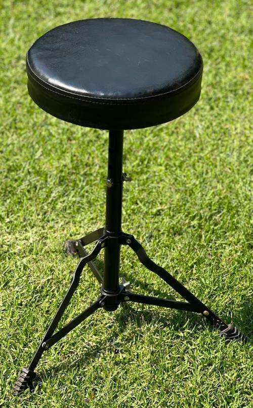 Drums - Darestone 5-Piece Rock Size Drumkit Red including BK heavy duty music stand