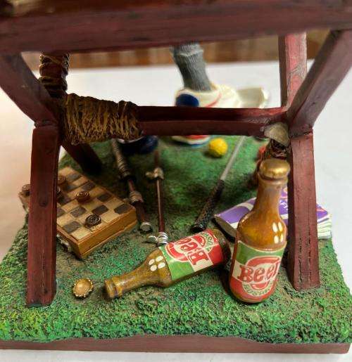 GUILLERMO FORCHINO (Figurine) : The Pensioner