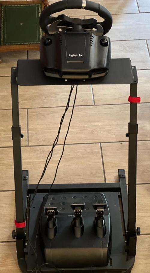 Logitech G920 Racing Wheel for Xbox and Stand