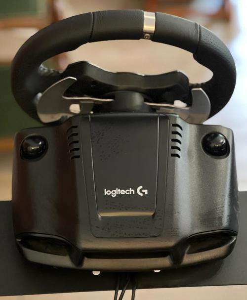 Logitech G920 Racing Wheel for Xbox and Stand