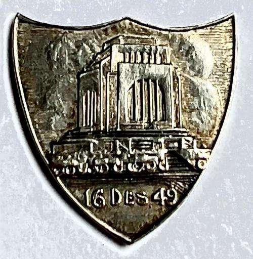 VOORTREKKER MONUMENT STERLING SILVER PIN 16 DECEMBER 1949