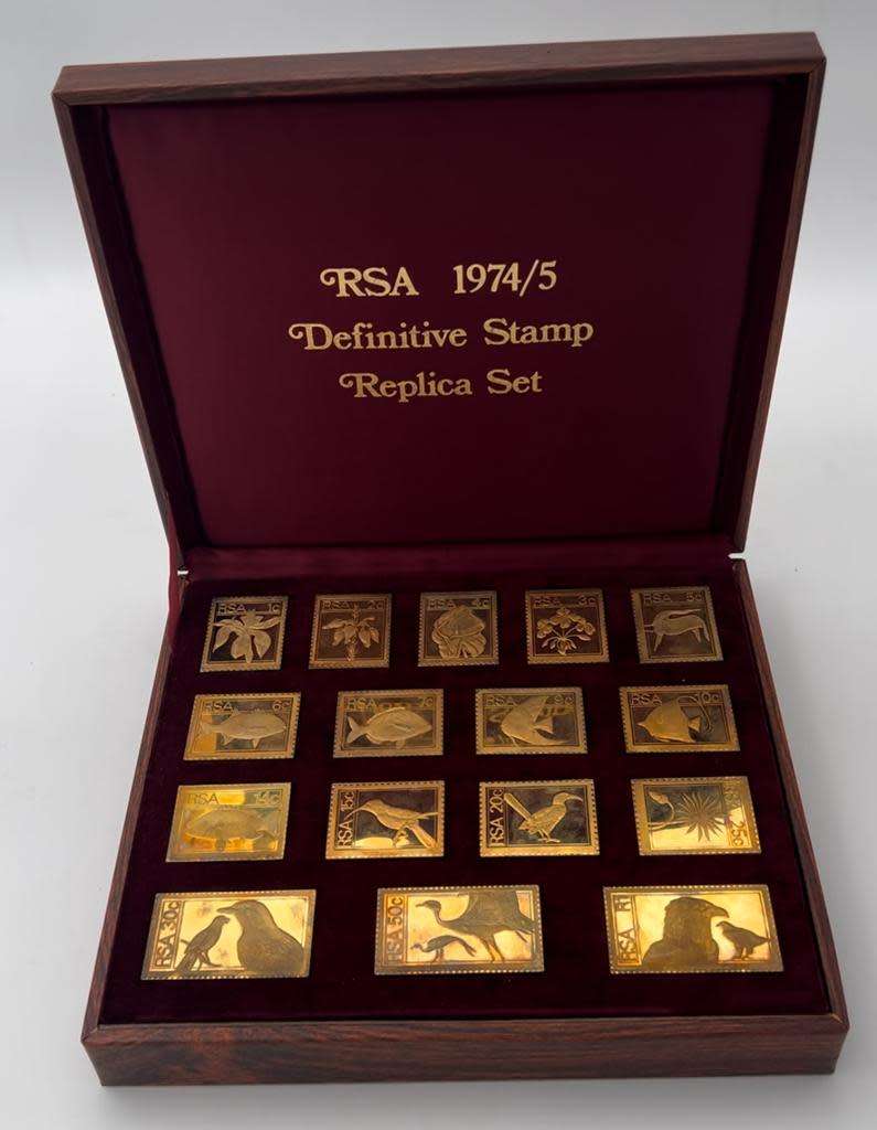 THE RSA 1974/75 DEFINITIVE STAMP SET GOLD PLATED SILVER 16 X REPLICA STAMPS